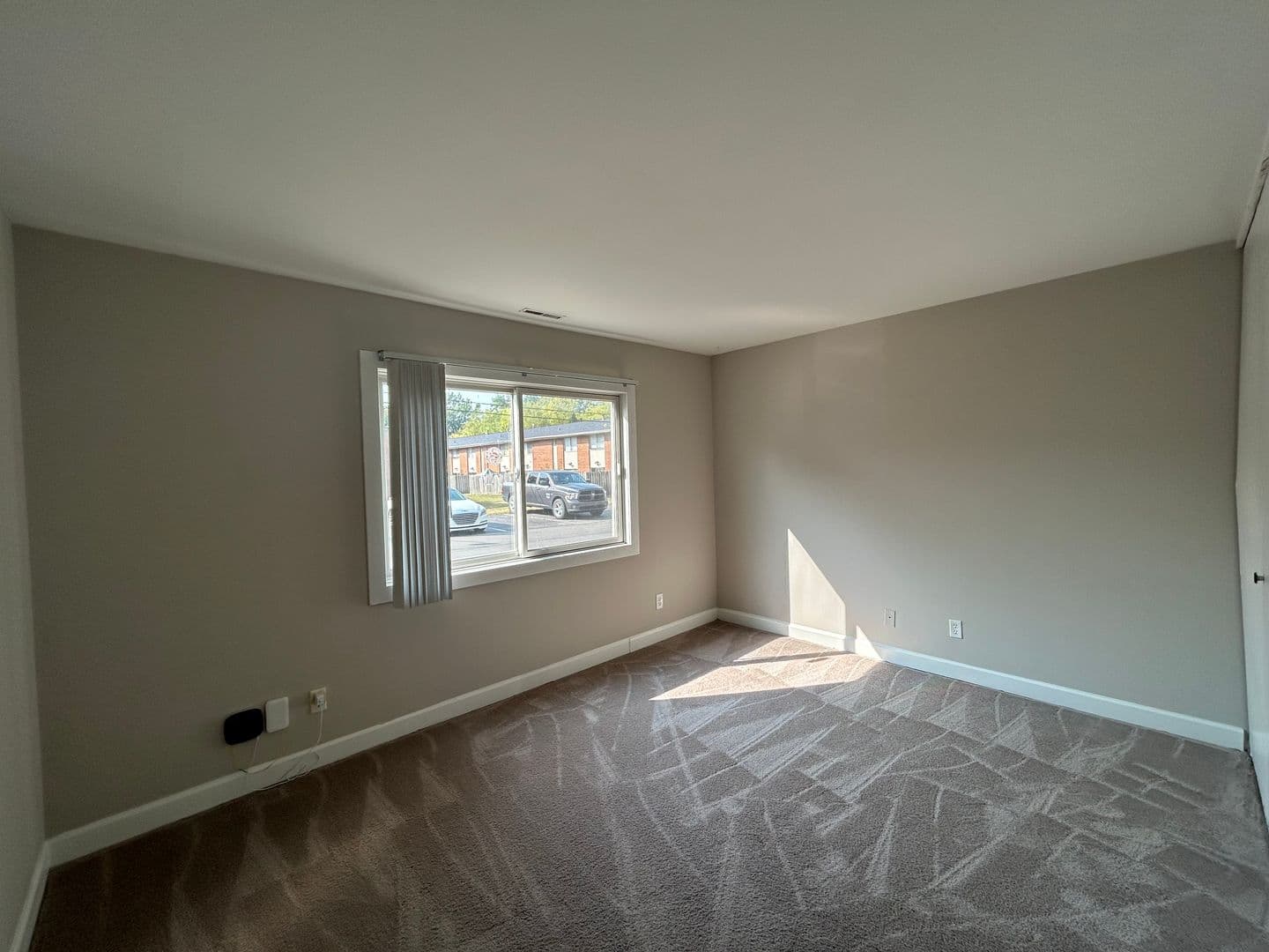 Fort Wayne Apartment: 700 Candlelite Ct