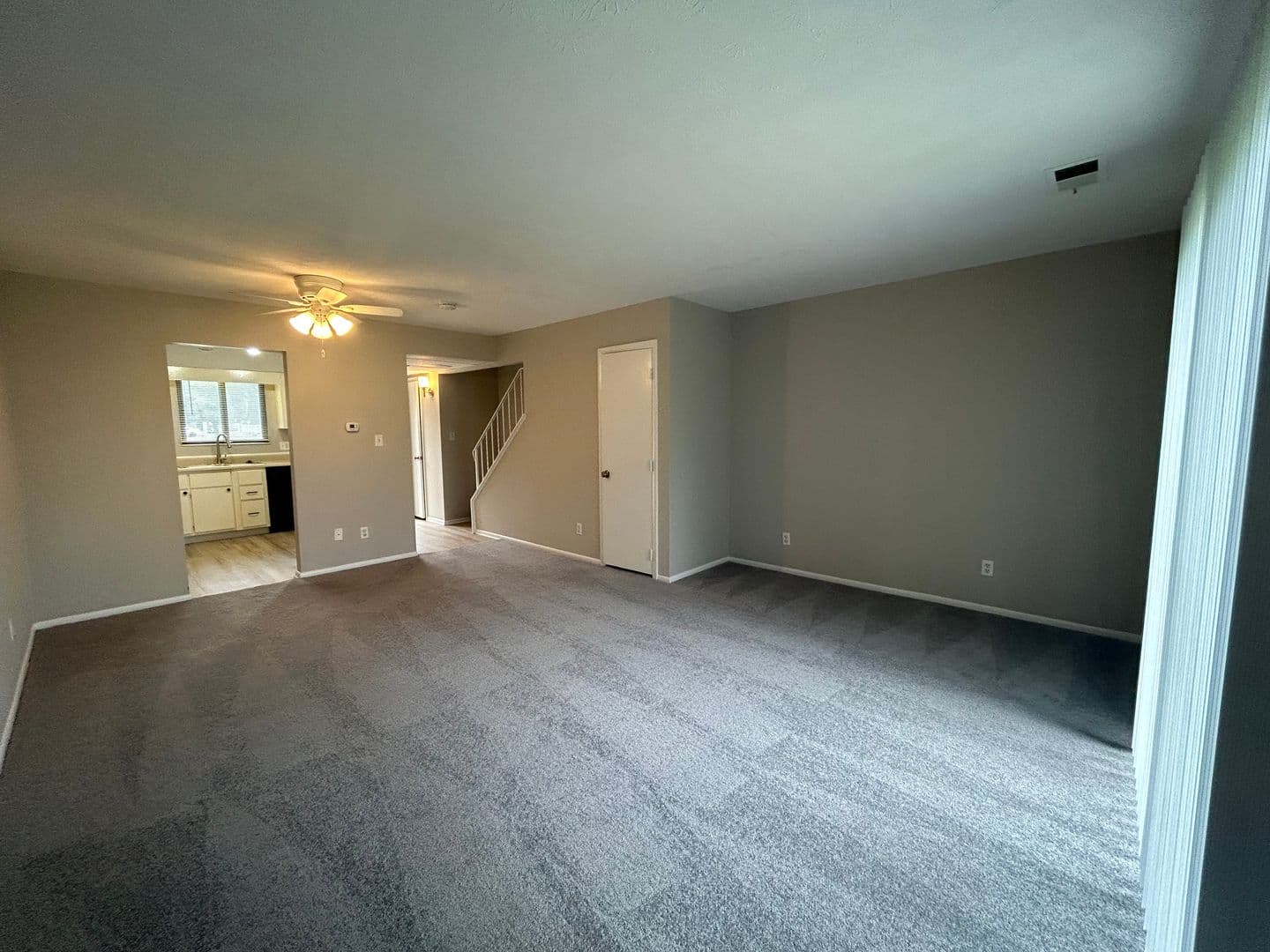 Fort Wayne Apartment: 220 E. Hoover Dr.