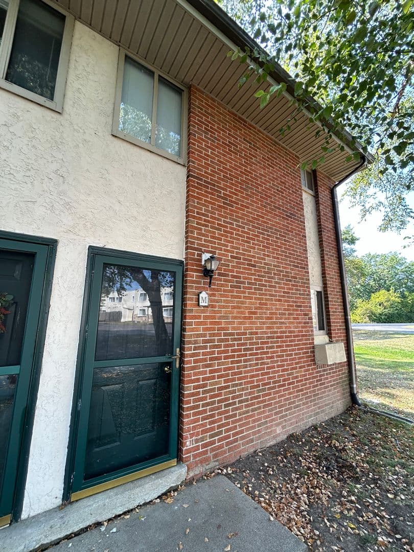 Fort Wayne Townhome: 522 Pinegrove Ln