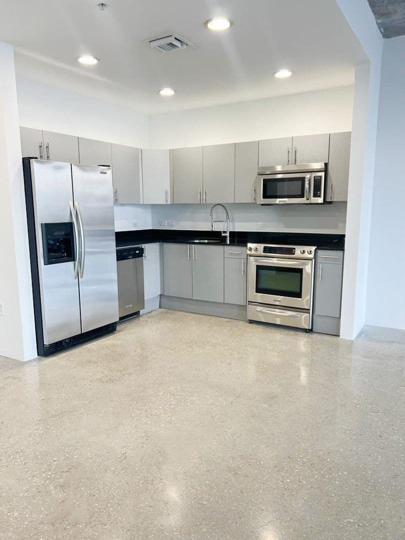 Miami Condo: 2700 N Miami Ave