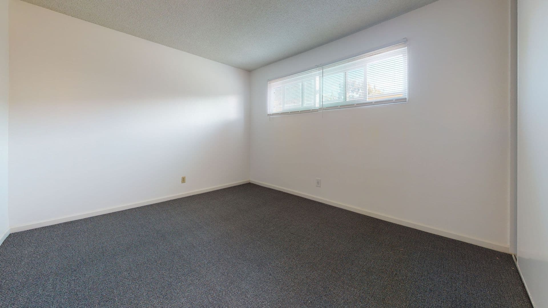 Goleta Apartment: 6587 Cervantes Rd