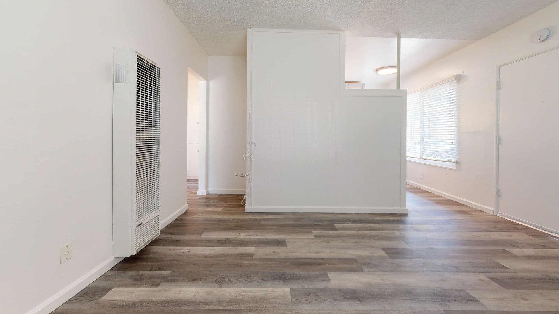 Goleta Apartment: 759 Embarcadero del Mar