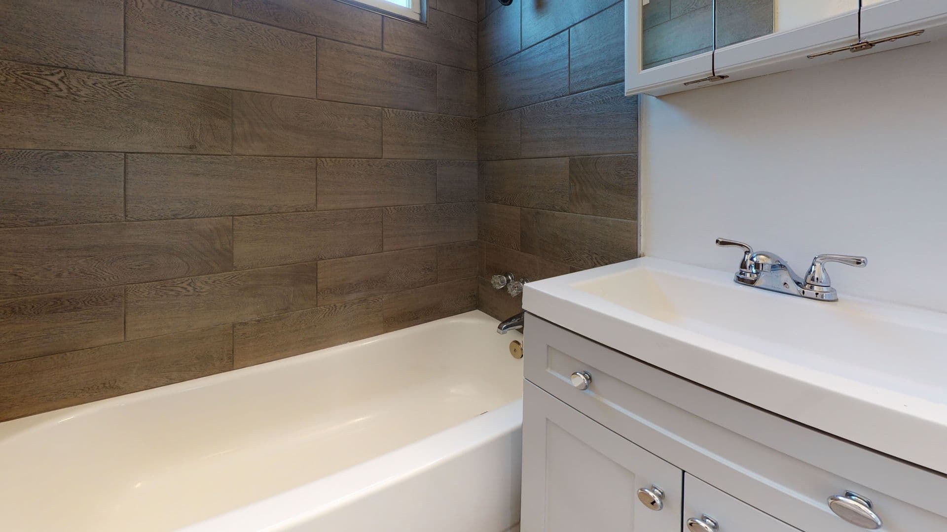 Goleta Apartment: 6587 Cervantes Rd