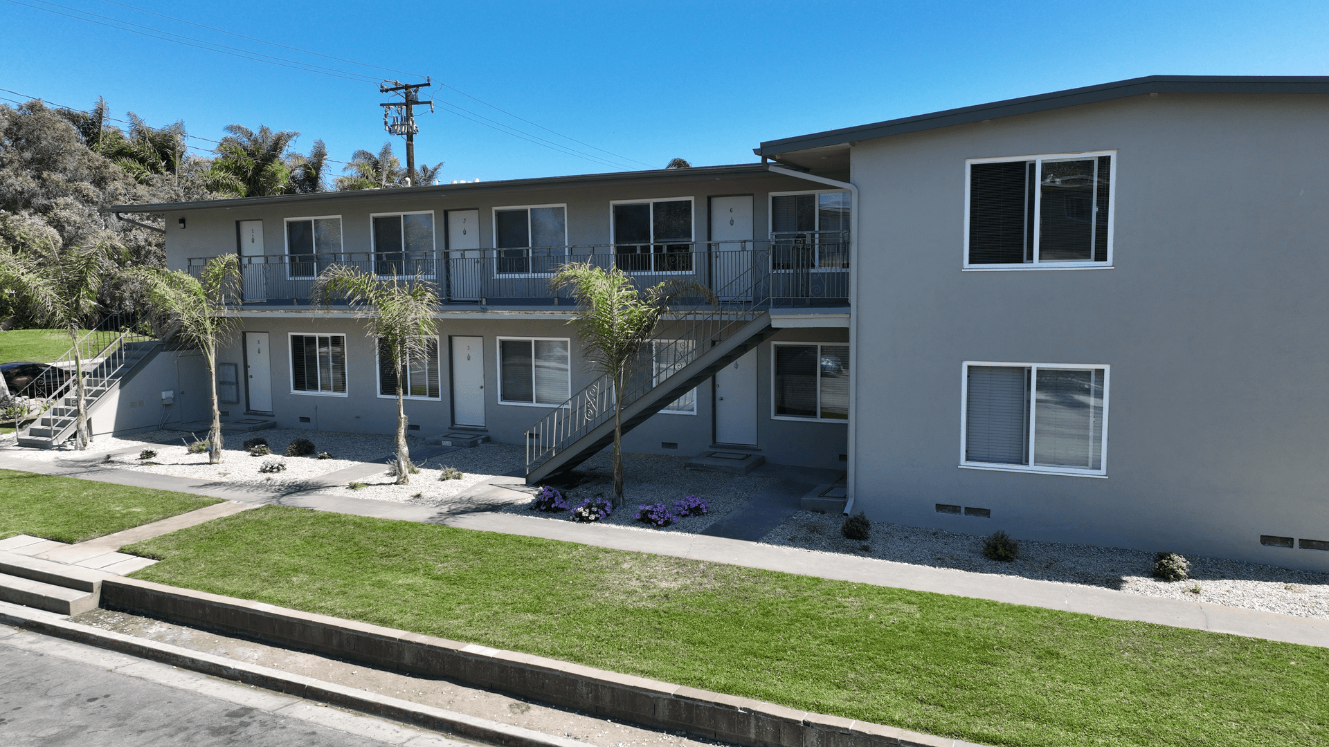 Goleta Apartment: 759 Embarcadero del Mar