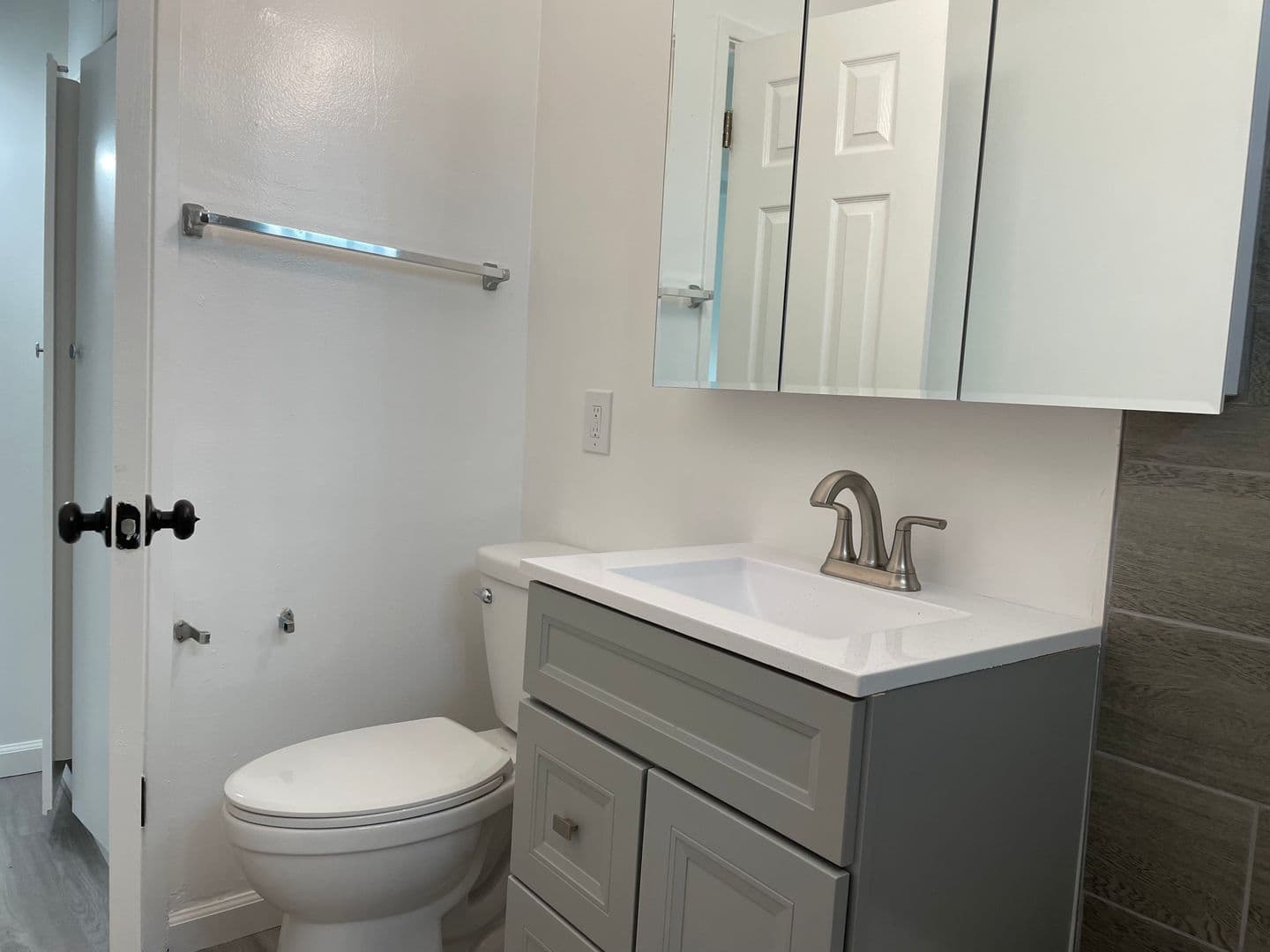 Goleta Apartment: 6587 Cervantes Rd