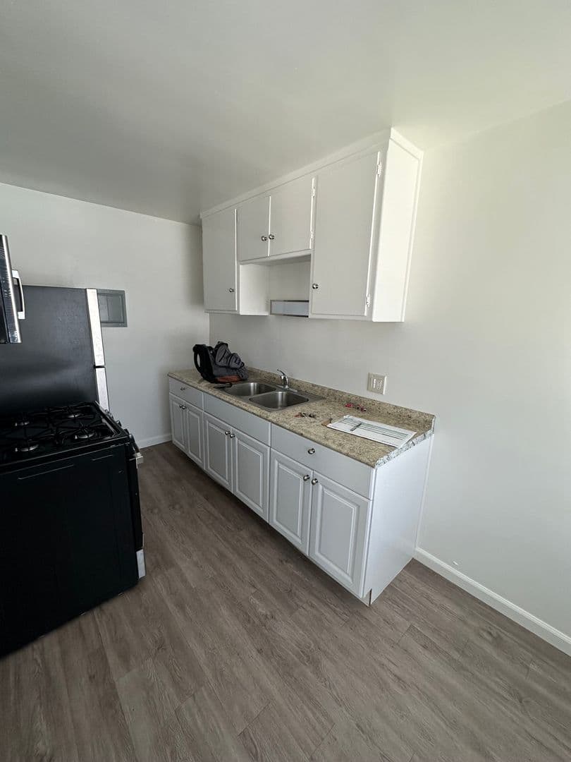 Goleta Apartment: 6587 Cervantes Rd