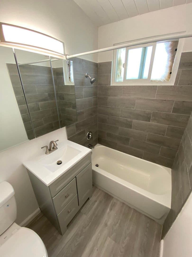 Goleta Apartment: 6587 Cervantes Rd