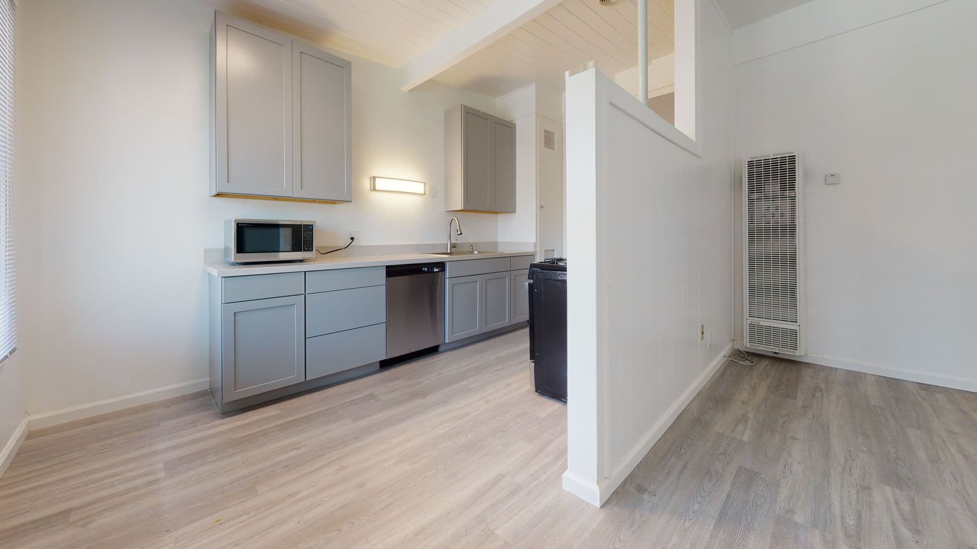 Goleta Apartment: 759 Embarcadero del Mar