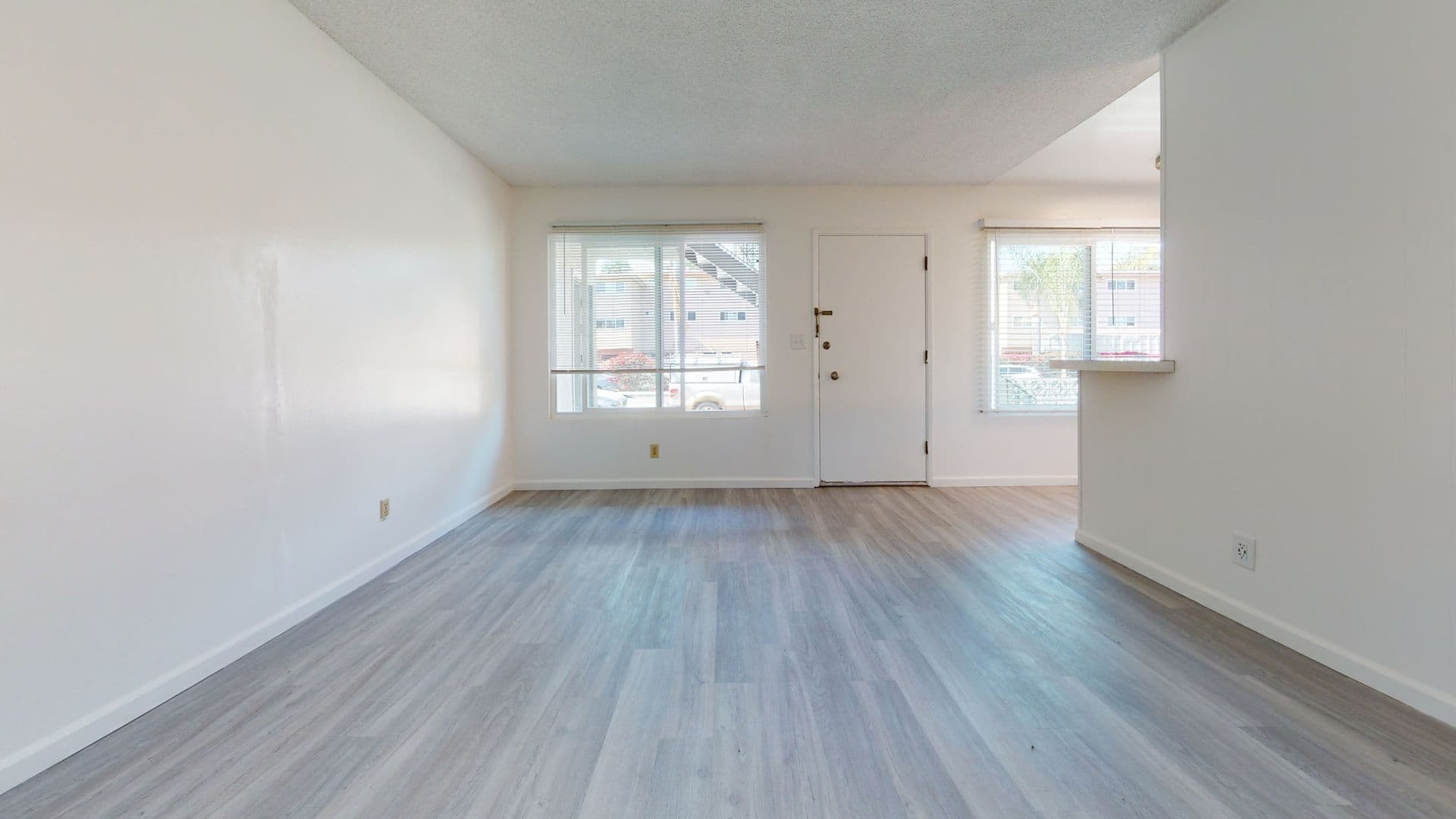 Goleta Apartment: 6587 Cervantes Rd