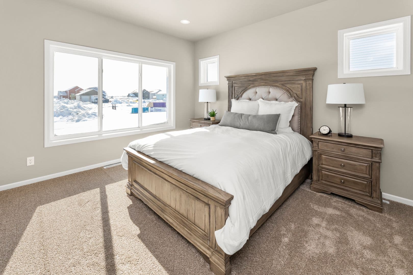 West Fargo House: 1140 27th Ave W