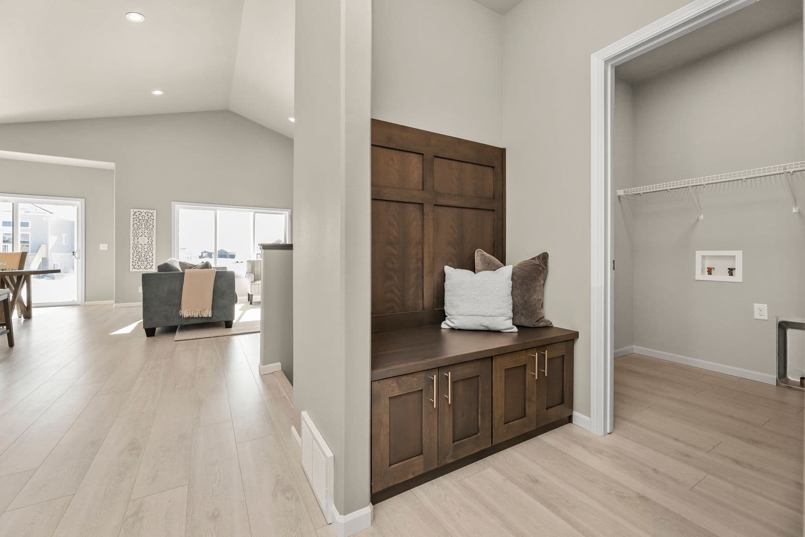 West Fargo House: 1140 27th Ave W
