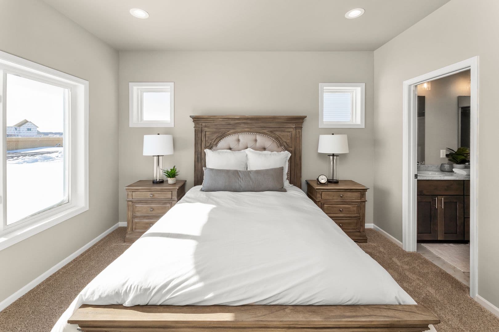 West Fargo House: 1140 27th Ave W