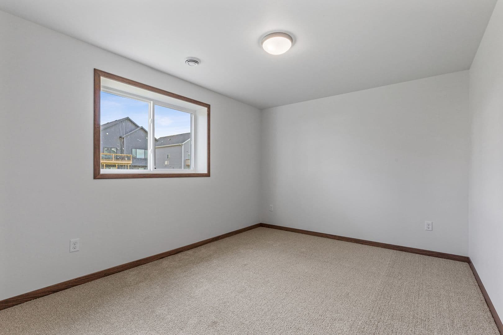 West Fargo House: 2714 10th St W