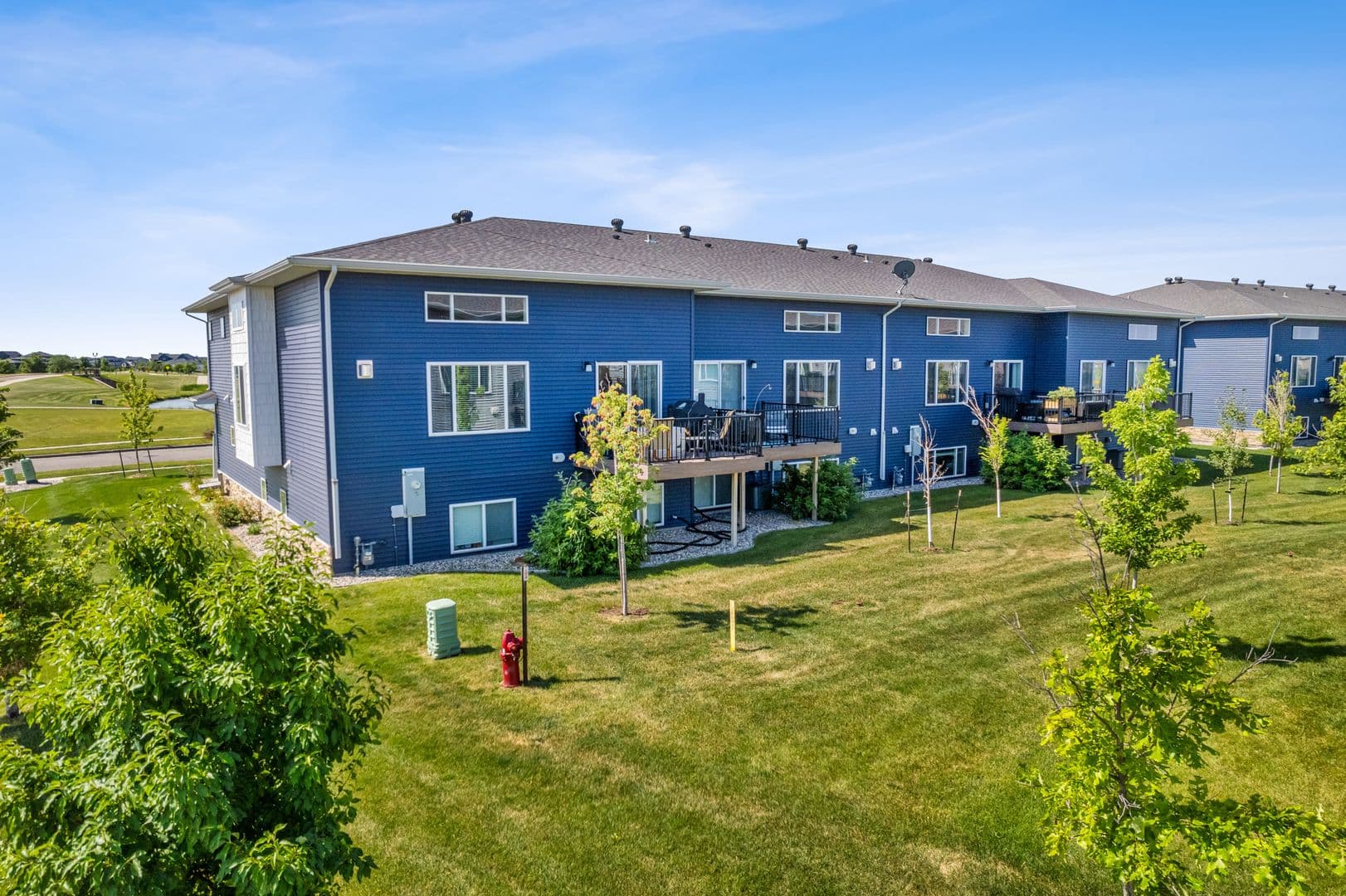 West Fargo Apartment: 330 34th Ave E