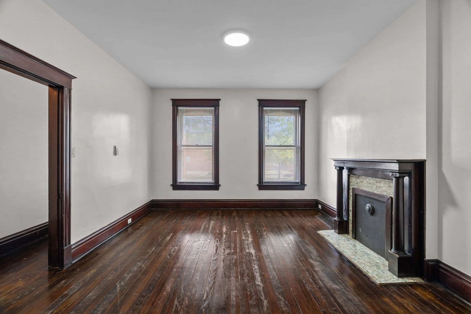 SAINT LOUIS Apartment: 2042-2044 RUSSELL BLVD