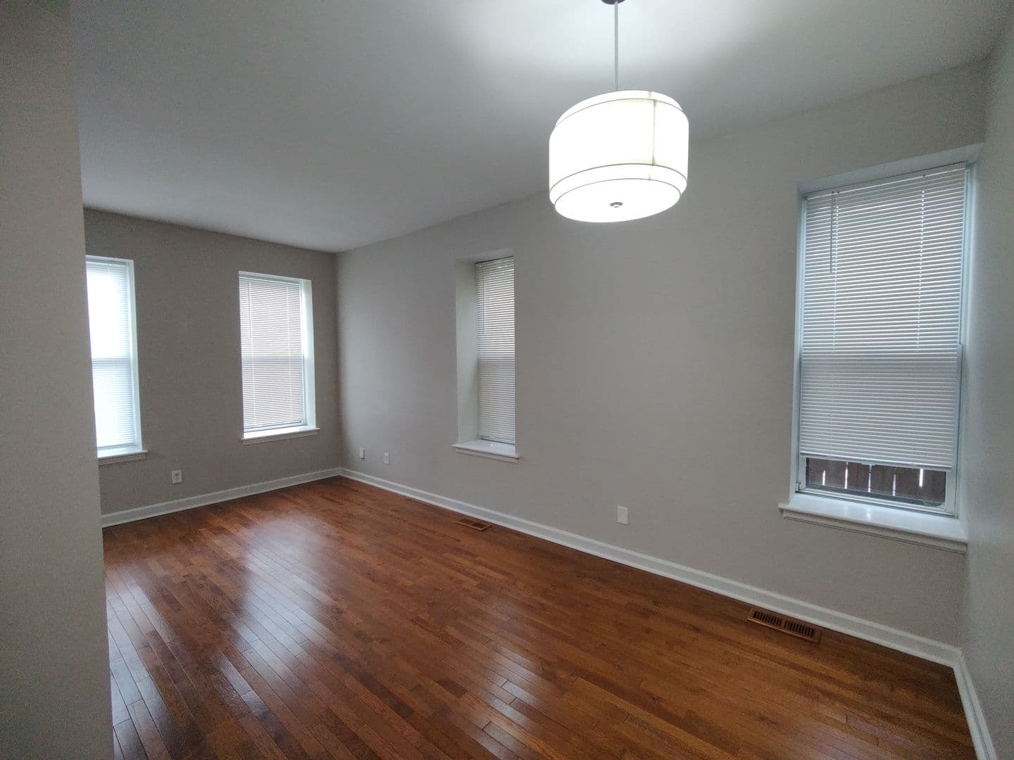 Saint Louis Apartment: 3867 Botanical