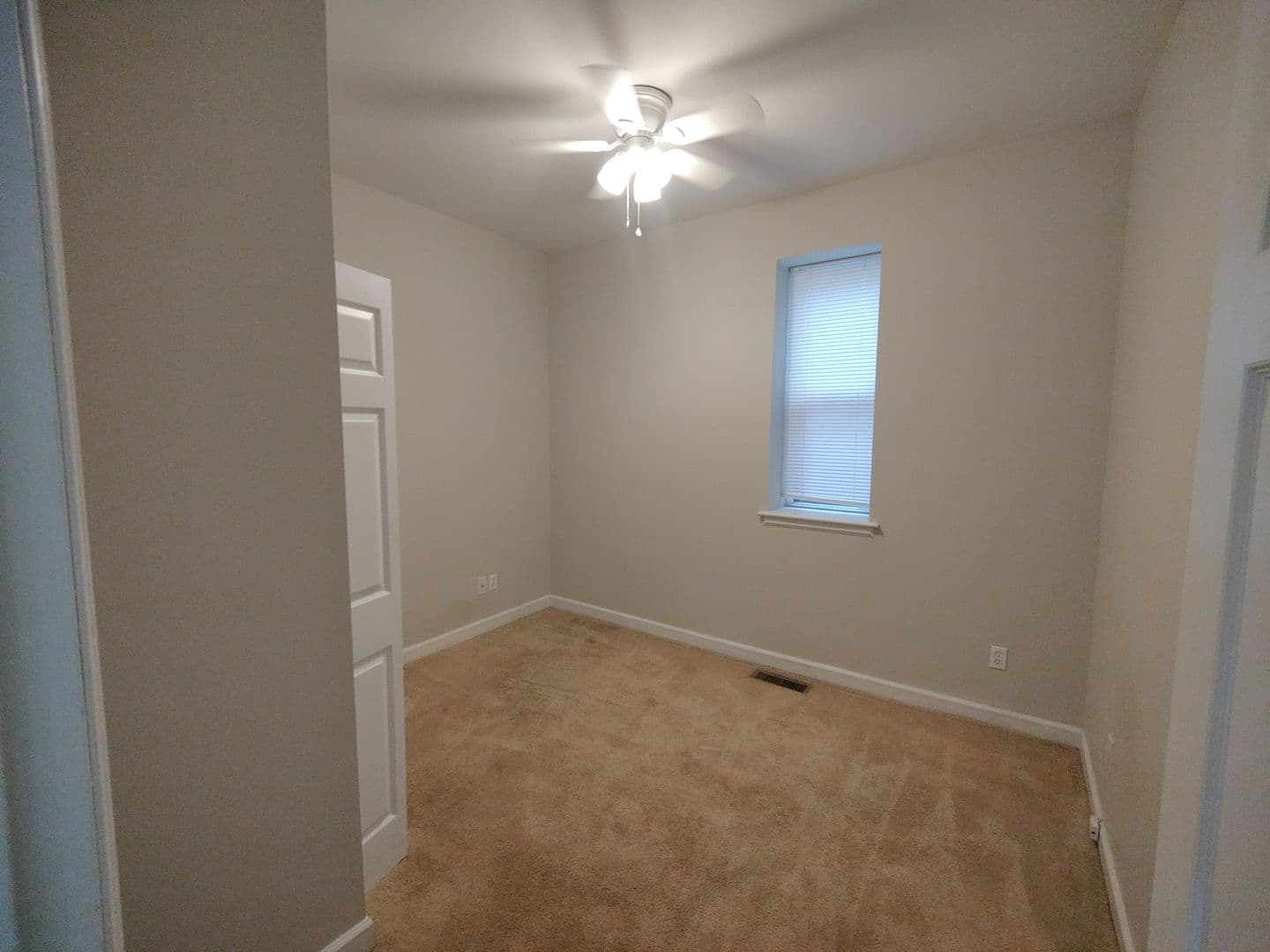 Saint Louis Apartment: 3867 Botanical