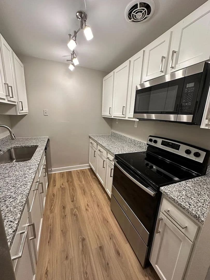 SAINT LOUIS Apartment: 1956 SIDNEY ST
