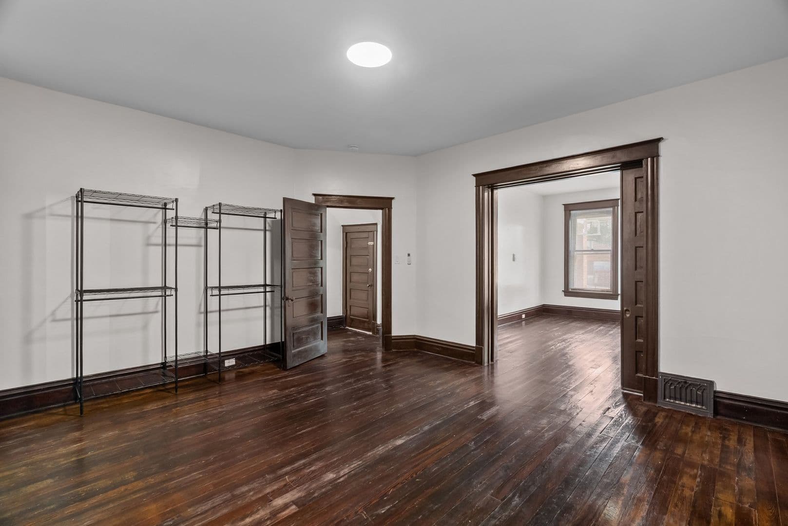 SAINT LOUIS Apartment: 2042-2044 RUSSELL BLVD