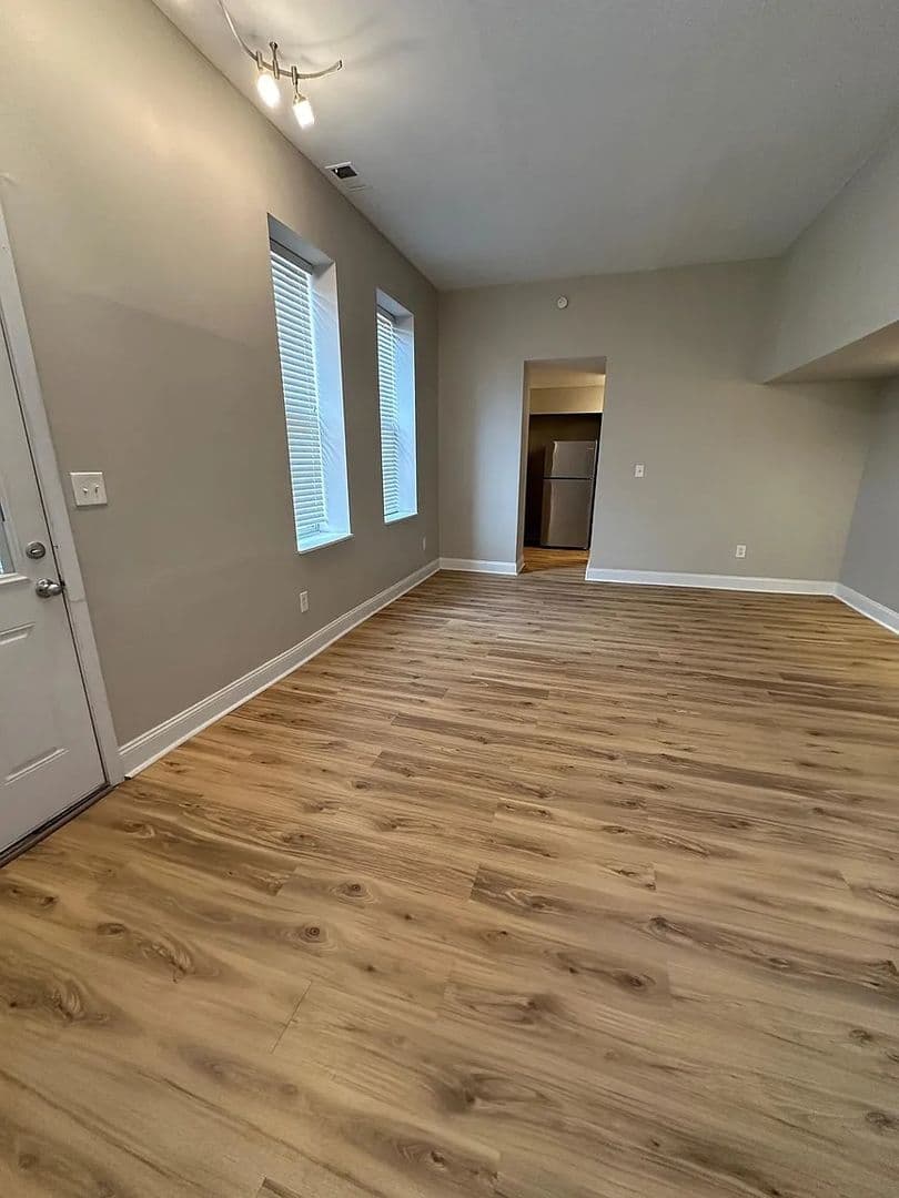 SAINT LOUIS Apartment: 1956 SIDNEY ST