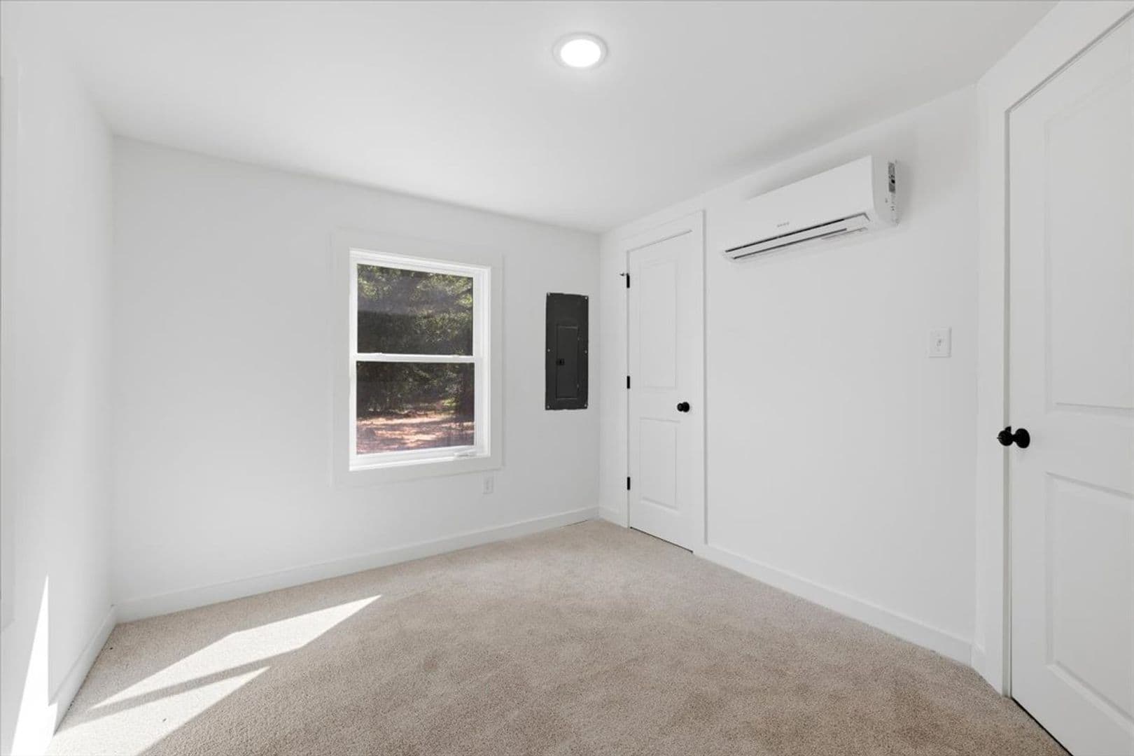 Amelia House: 15221 Wright Road