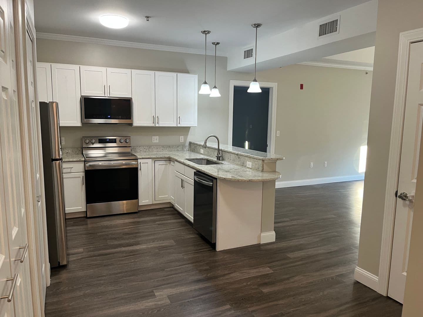 Foxborough Apartment: 34 Capone Road