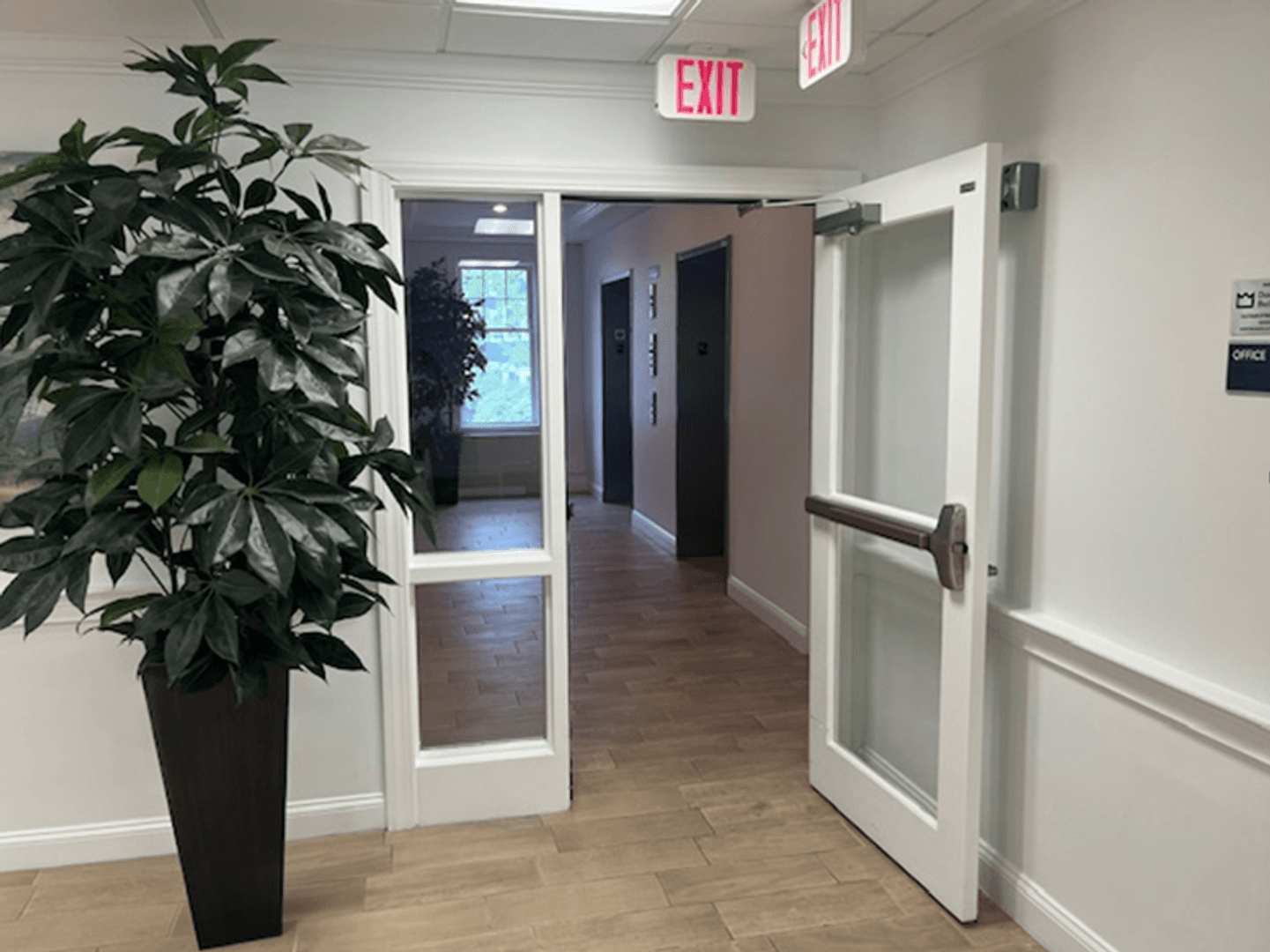 South Easton Apartment: 11 Roosevelt