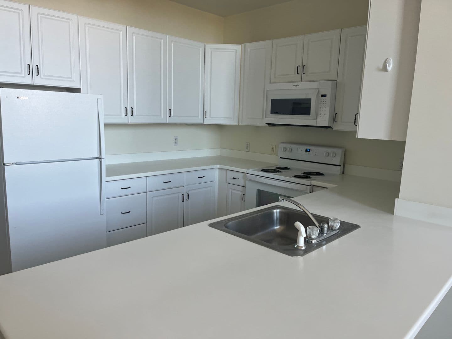 North Easton Apartment: 8 Lincoln Street