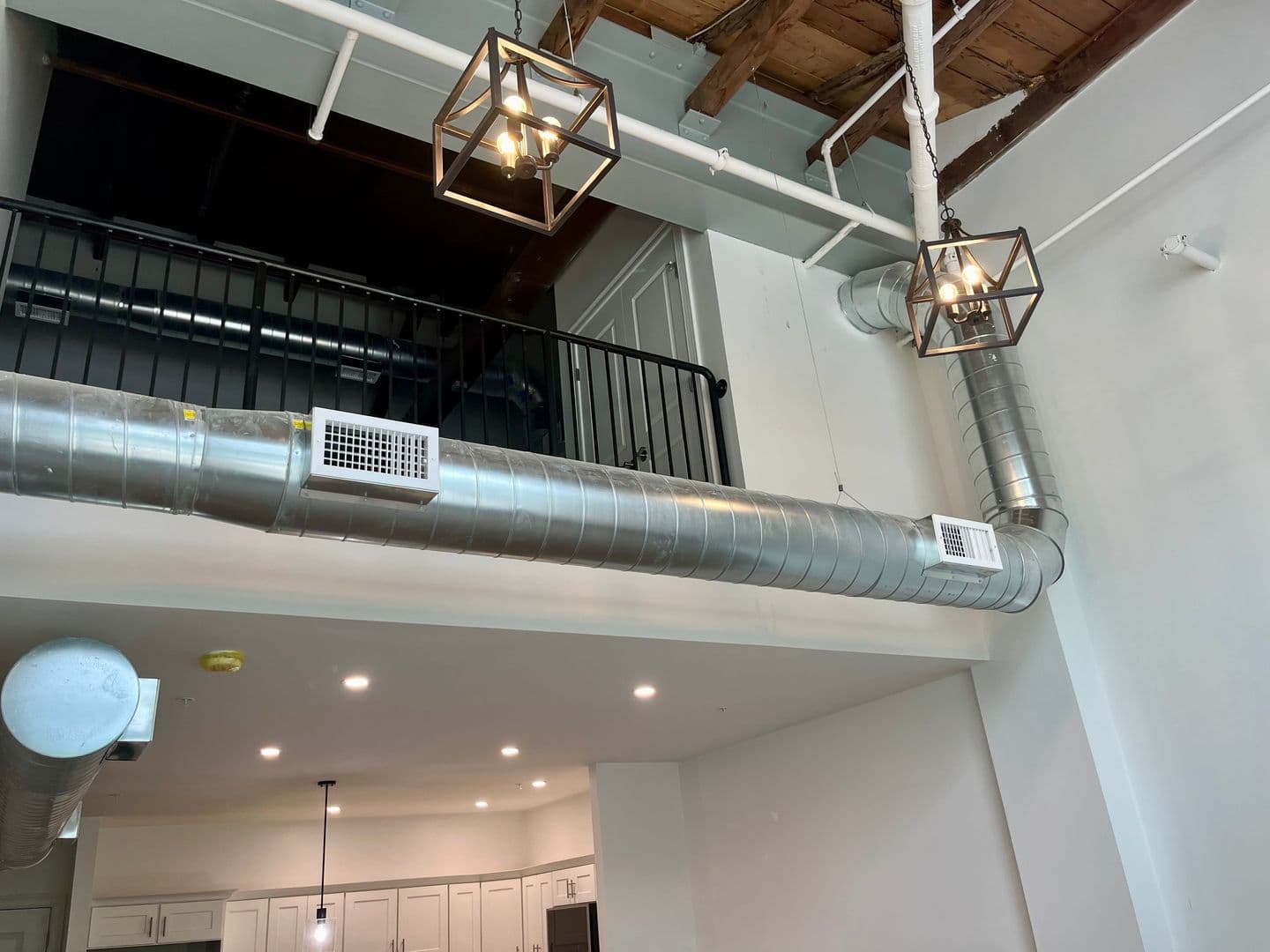 North Easton Apartment: 8 Lincoln Street