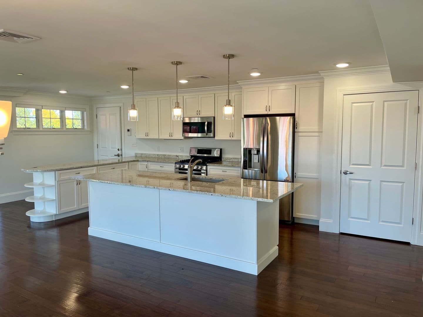 Foxborough Apartment: 44 Dexter Road