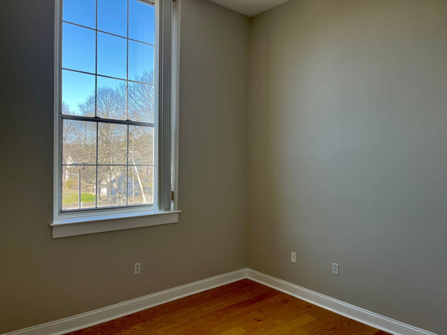 North Easton Apartment: 8 Lincoln Street