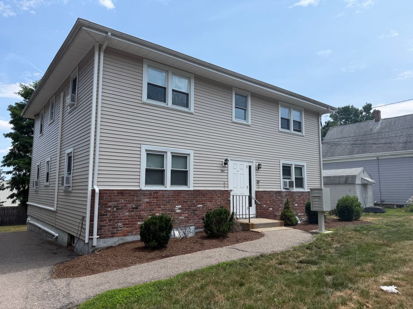 Avon Apartment: 340 East Main Street