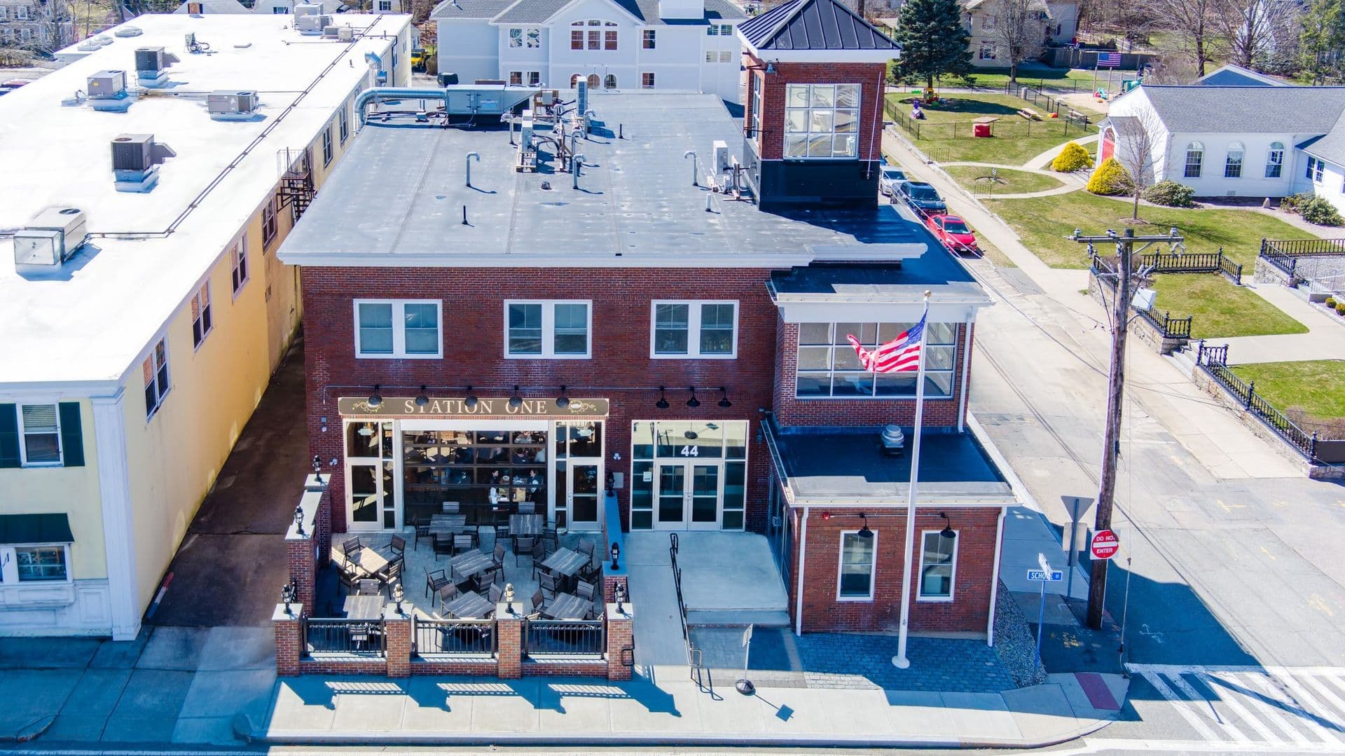 Foxborough Apartment: 44 School Street