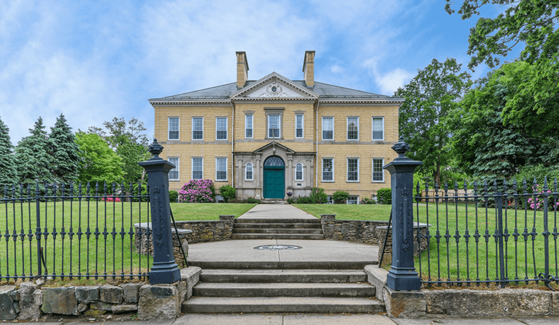 North Easton Apartment: 8 Lincoln Street