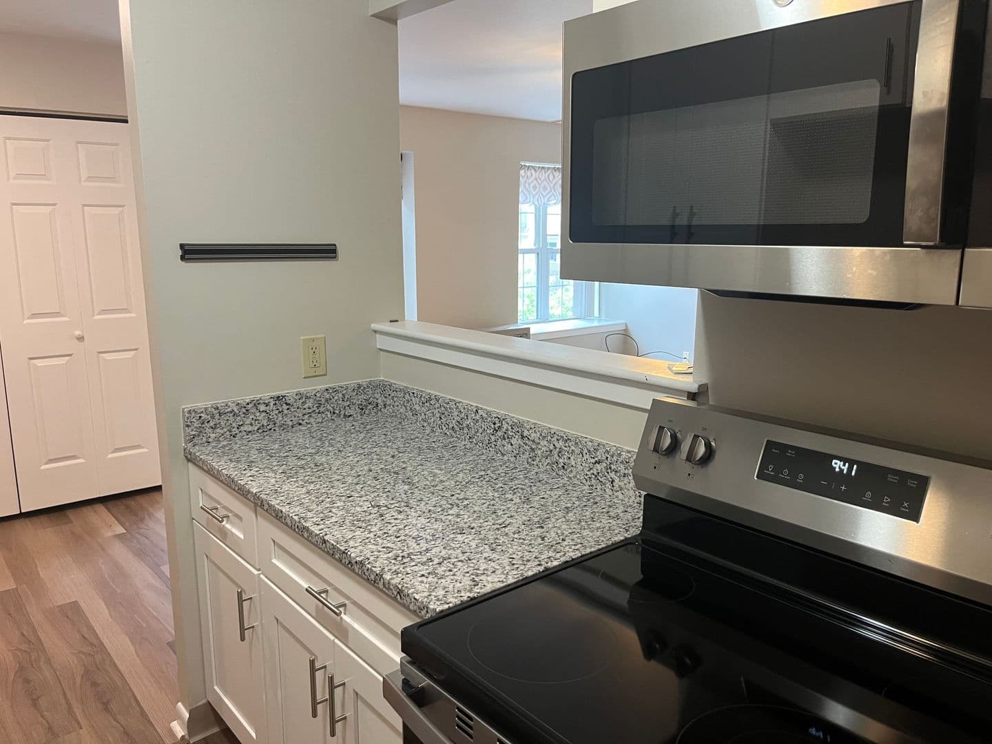 East Walpole Apartment: 10 Washington Green