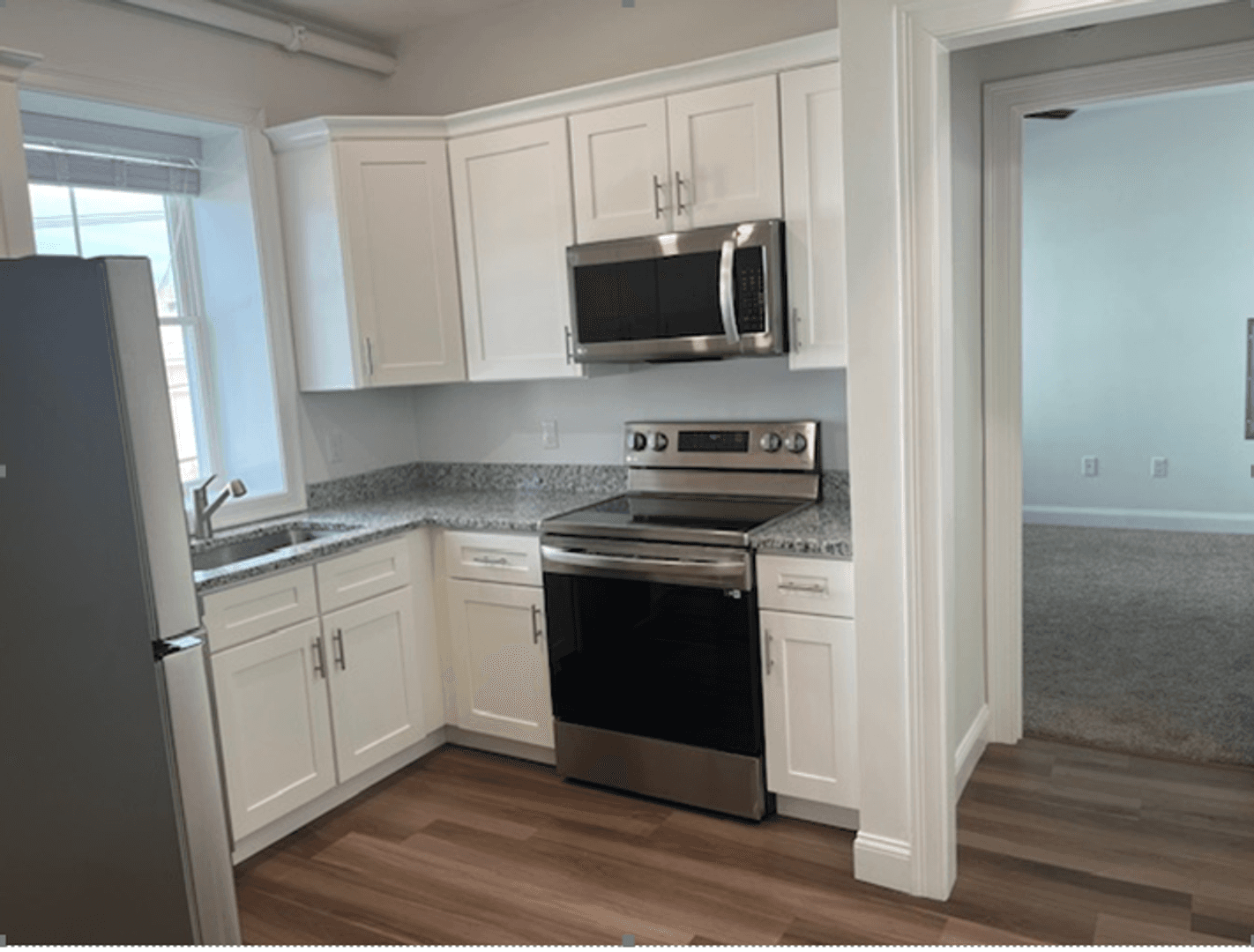 Foxborough Apartment: 44 School Street