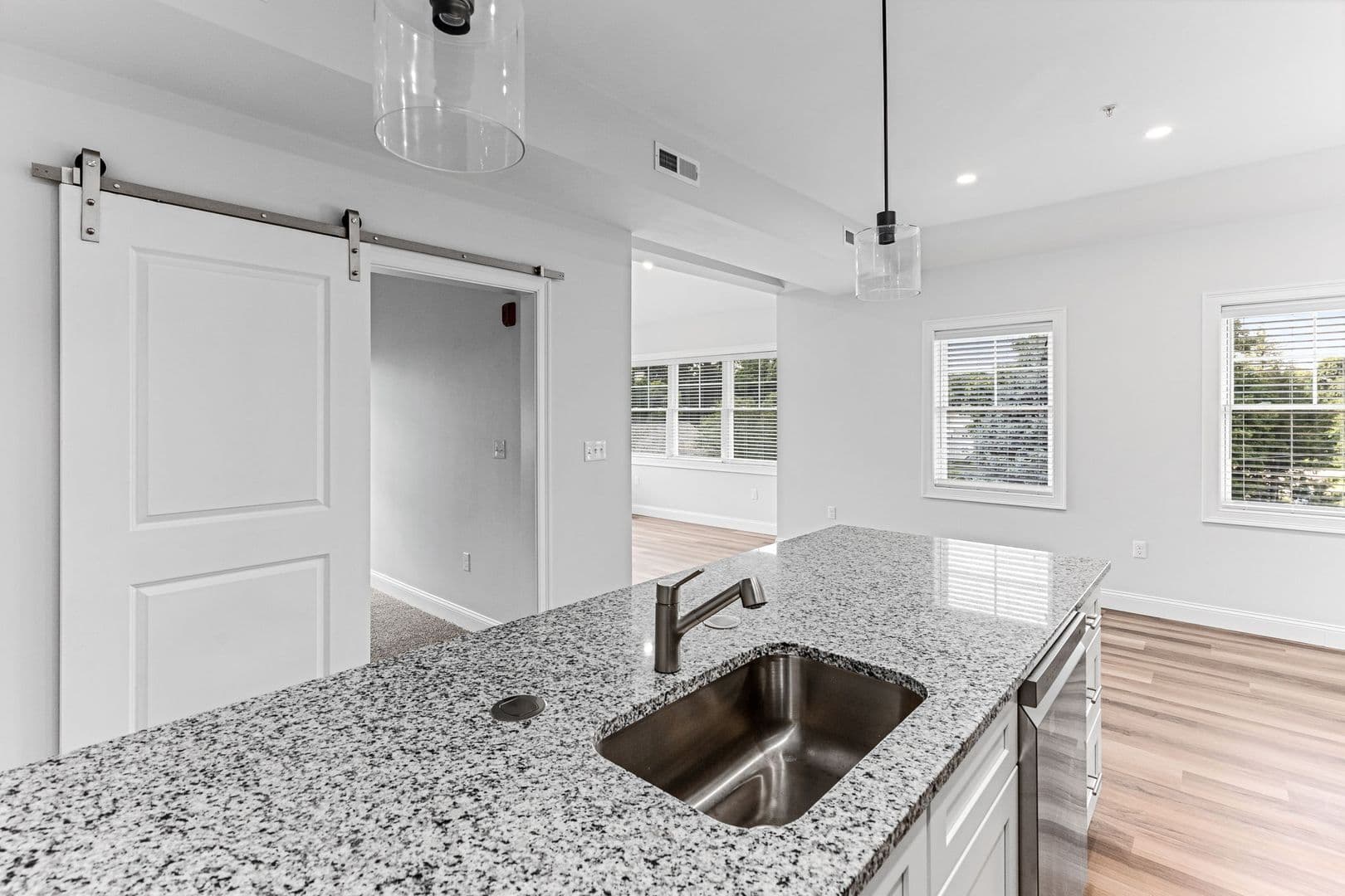 Foxboro Apartment: 21 Market Street