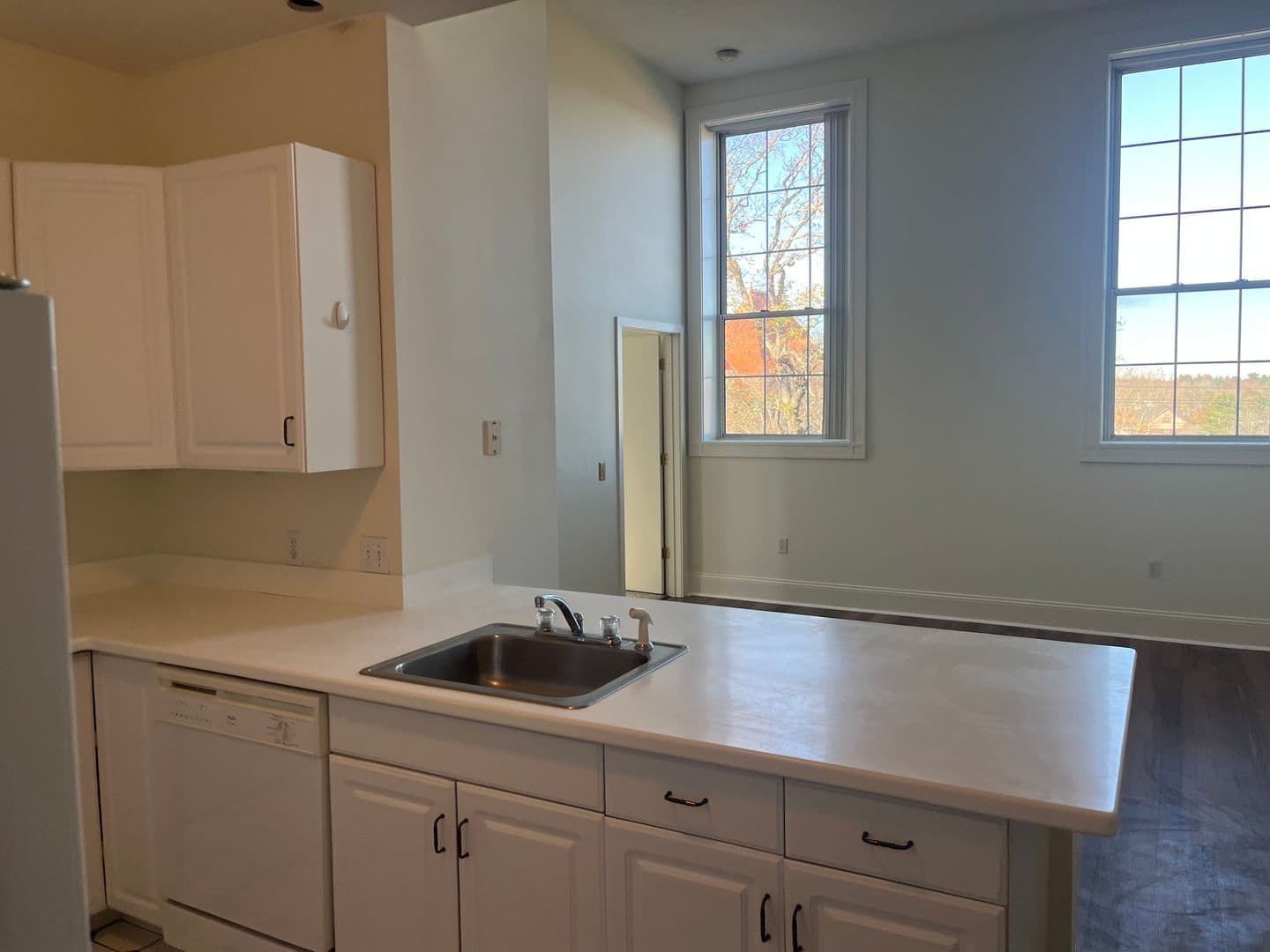 North Easton Apartment: 8 Lincoln Street
