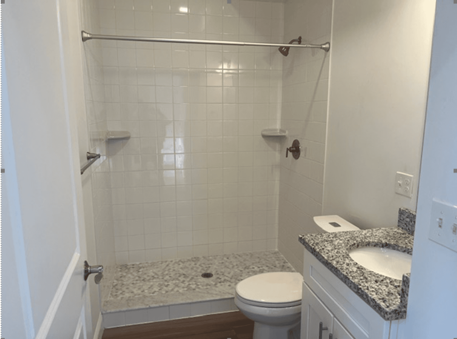 Foxborough Apartment: 44 School Street
