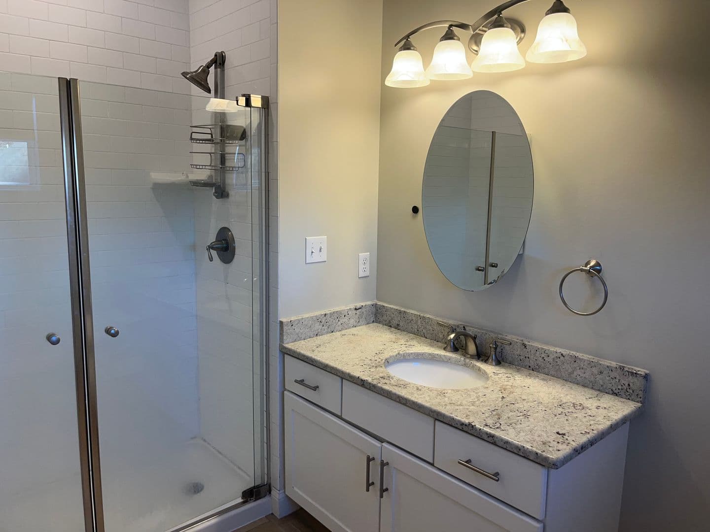Foxborough Apartment: 34 Capone Road