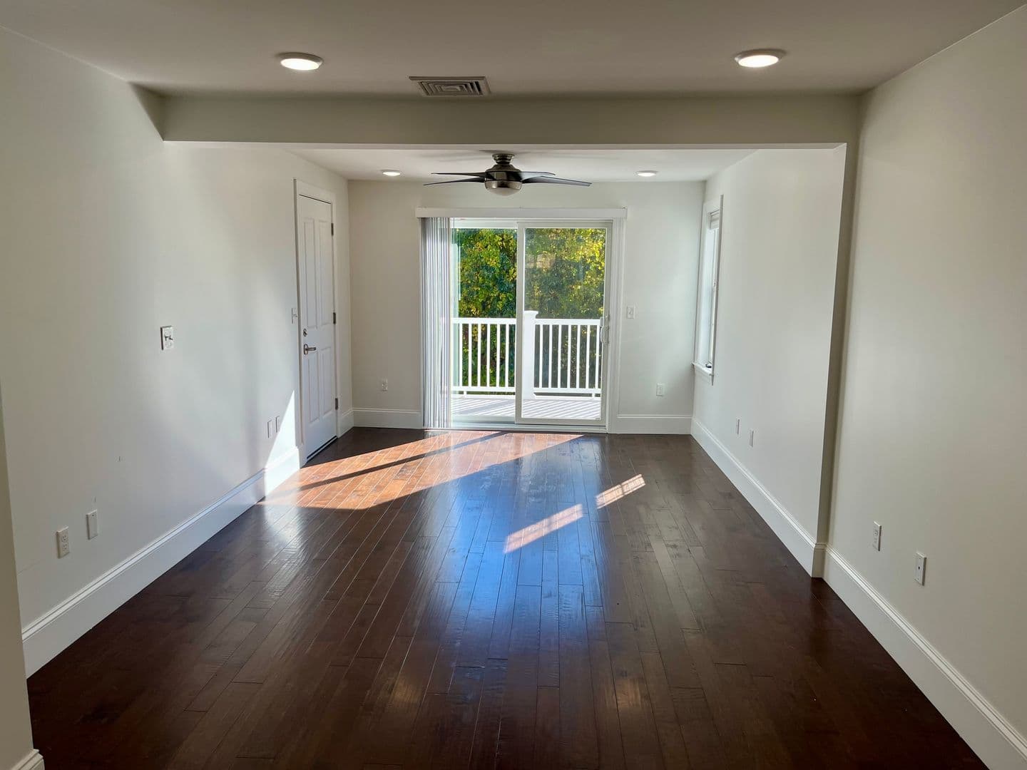 Foxborough Apartment: 44 Dexter Road