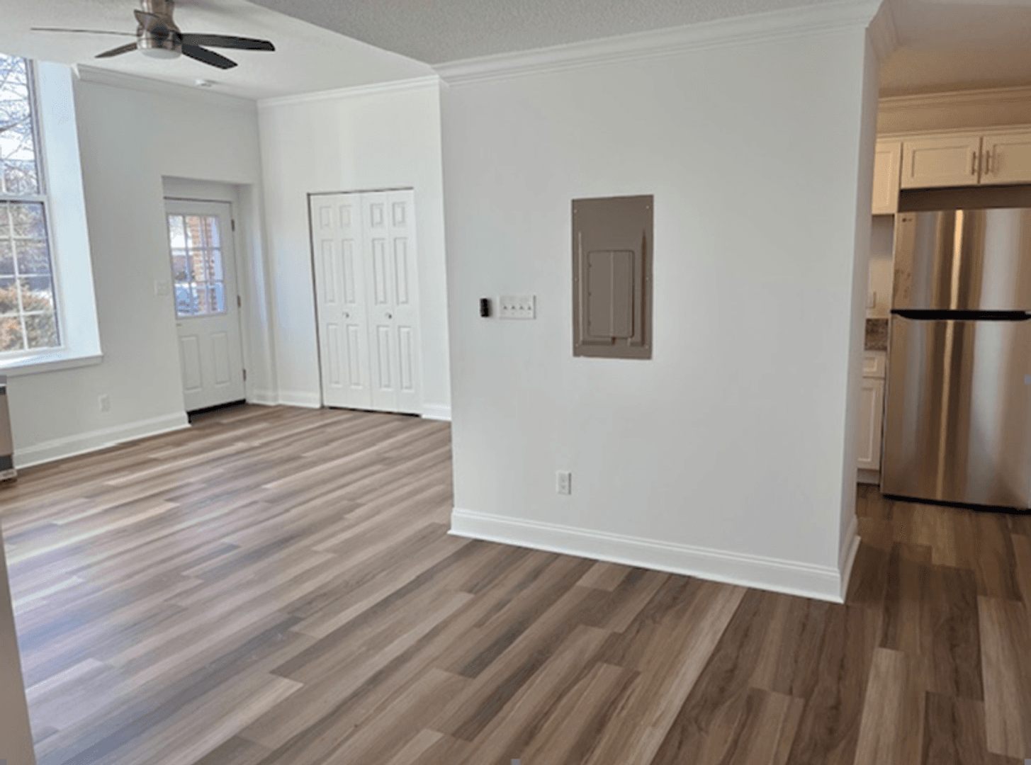 East Walpole Apartment: 10 Washington Green
