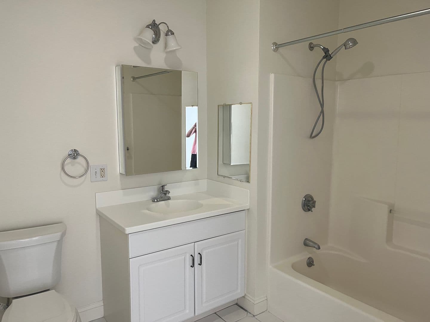 North Easton Apartment: 8 Lincoln Street