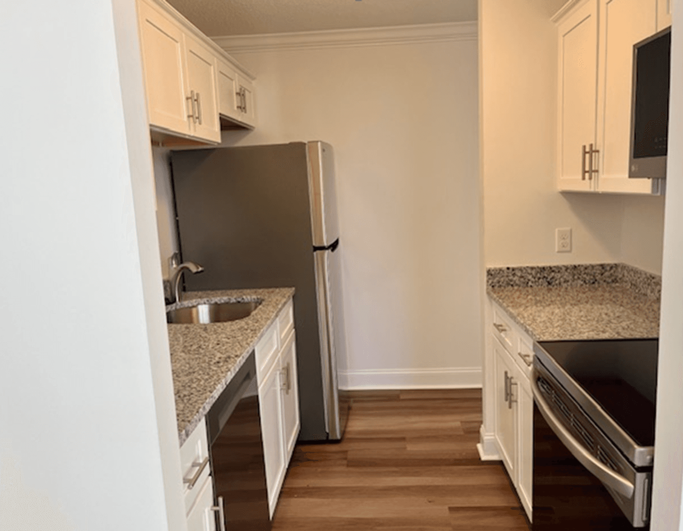 East Walpole Apartment: 10 Washington Green