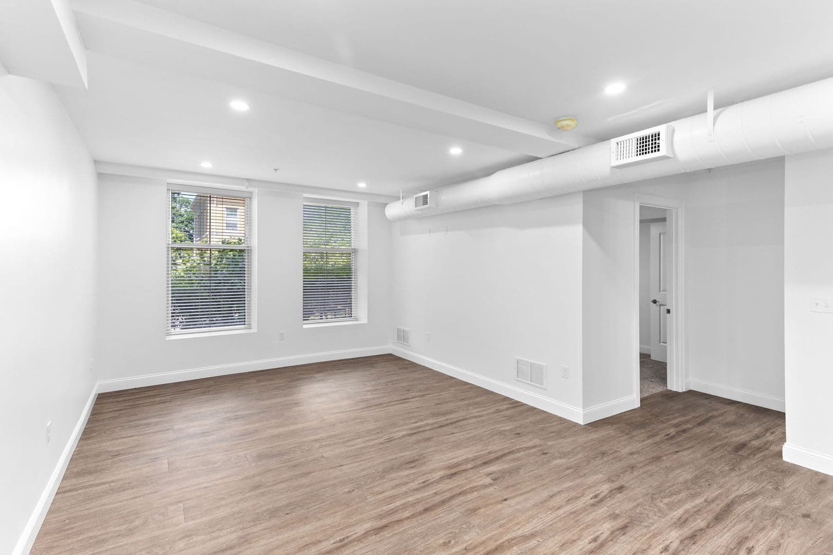North Easton Apartment: 8 Lincoln Street