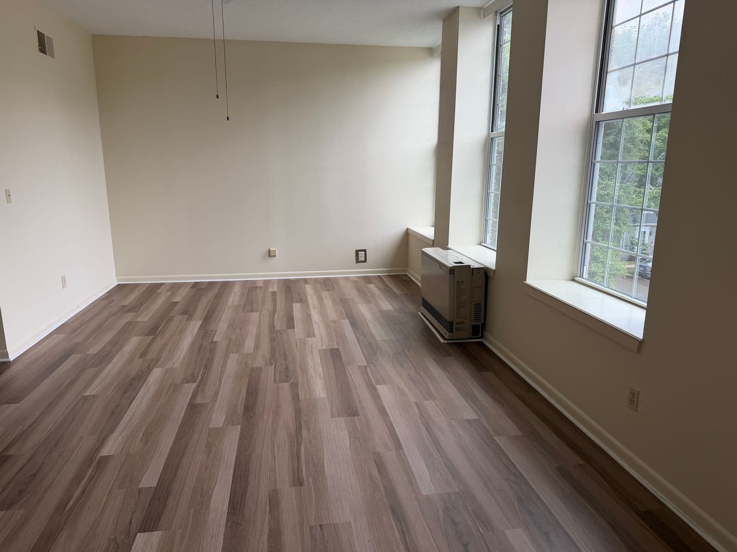 East Walpole Apartment: 10 Washington Green