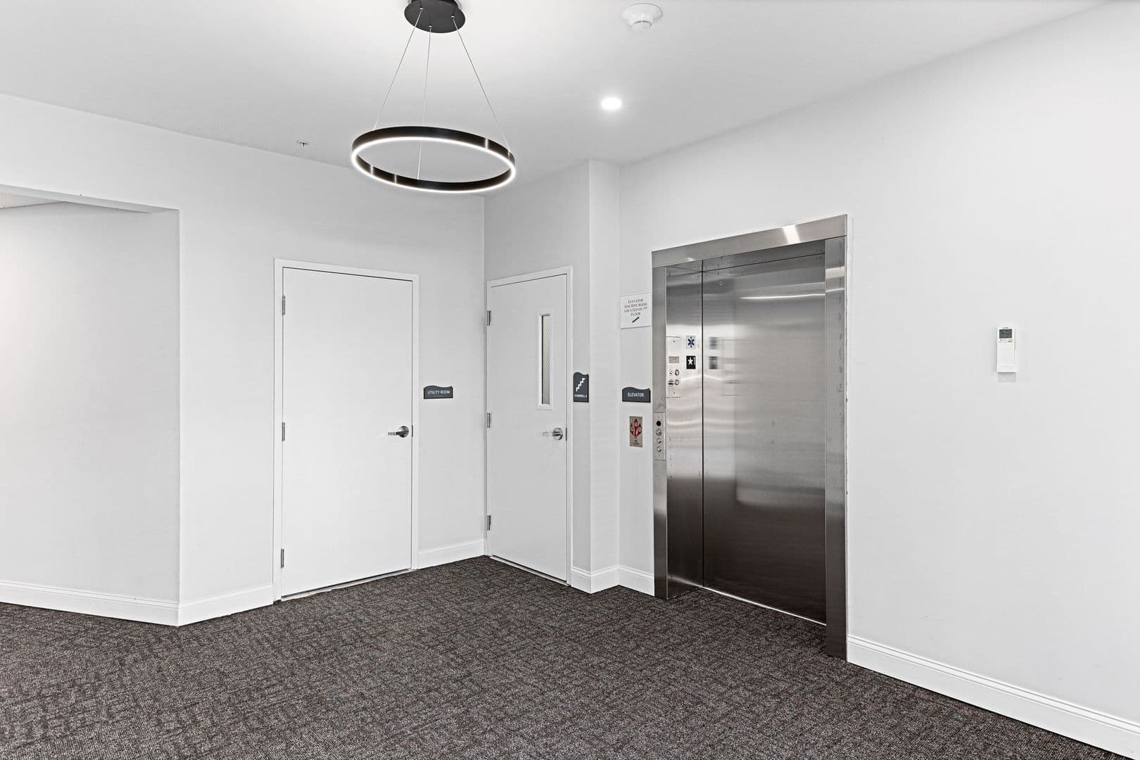 Foxboro Apartment: 21 Market Street