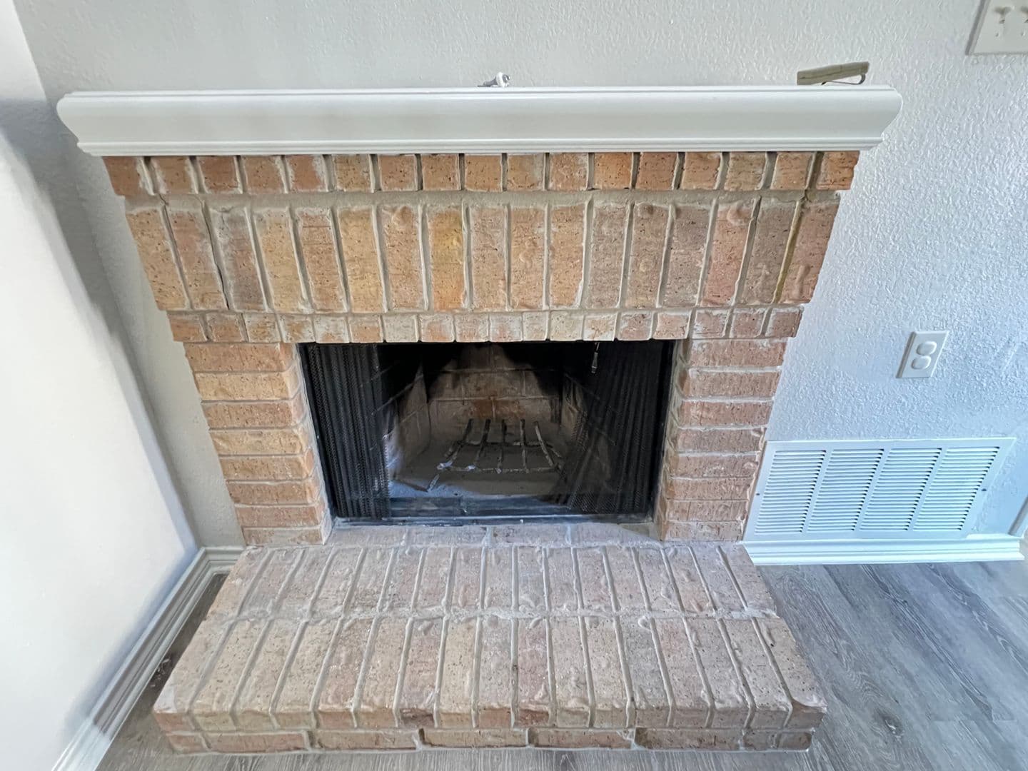 Dallas House: 10913 Gable Drive