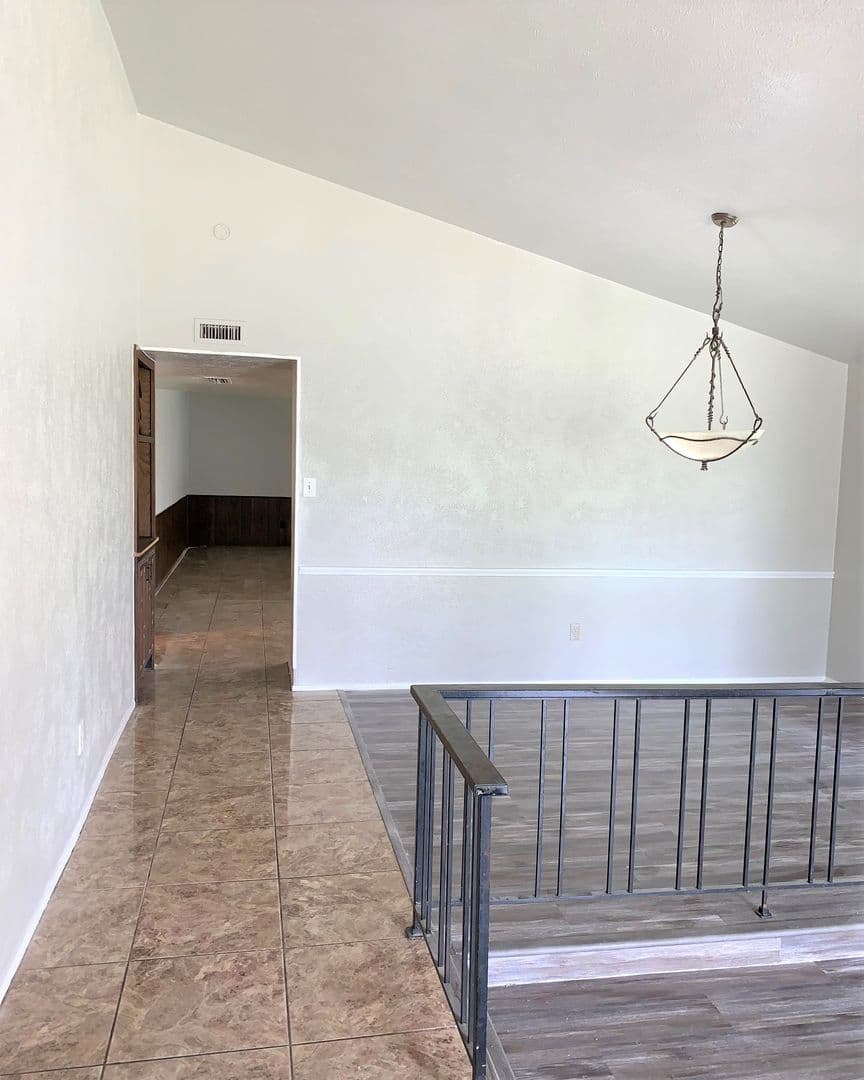 The Colony House: 5260 Pruitt Dr