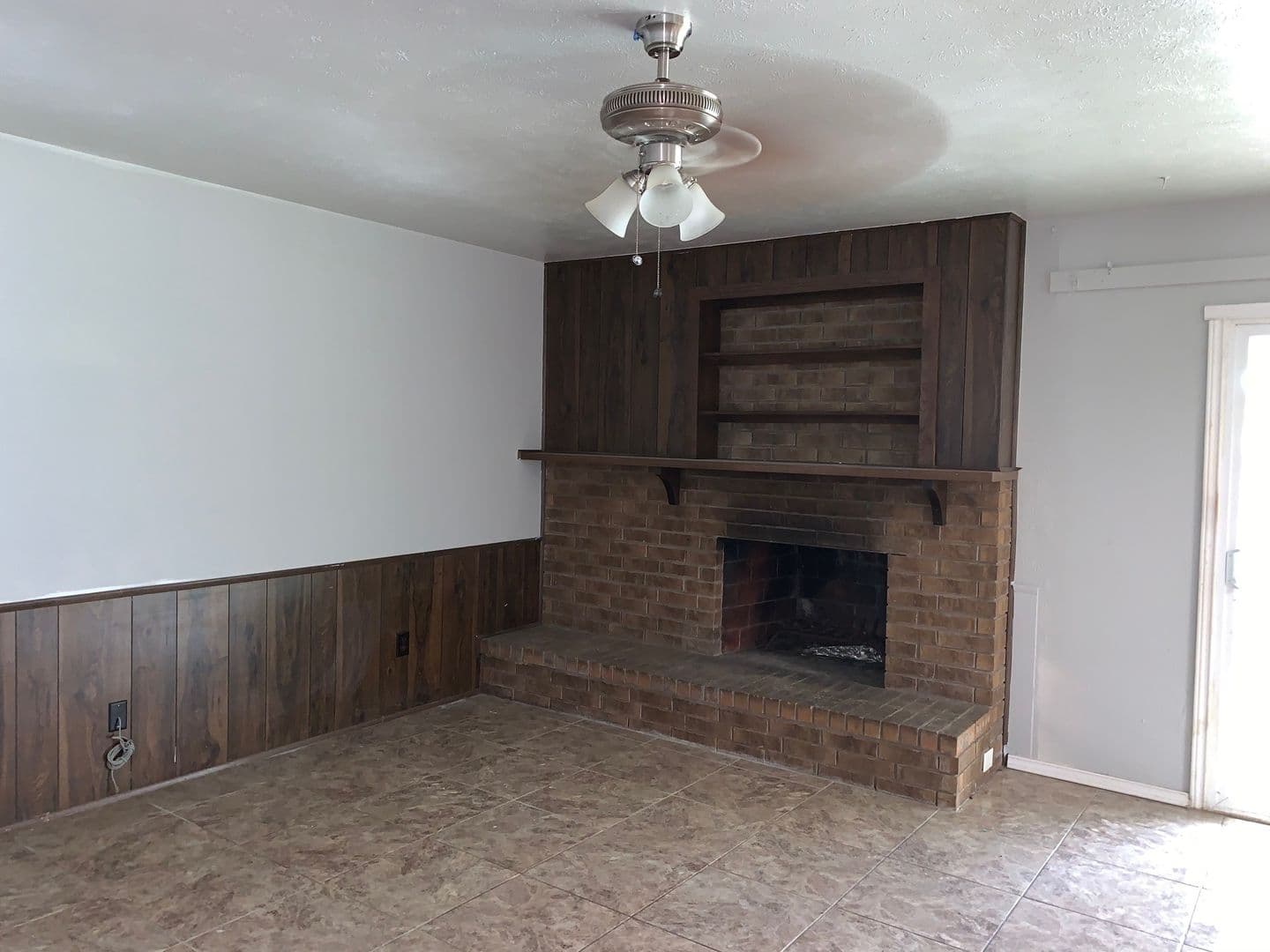 The Colony House: 5260 Pruitt Dr